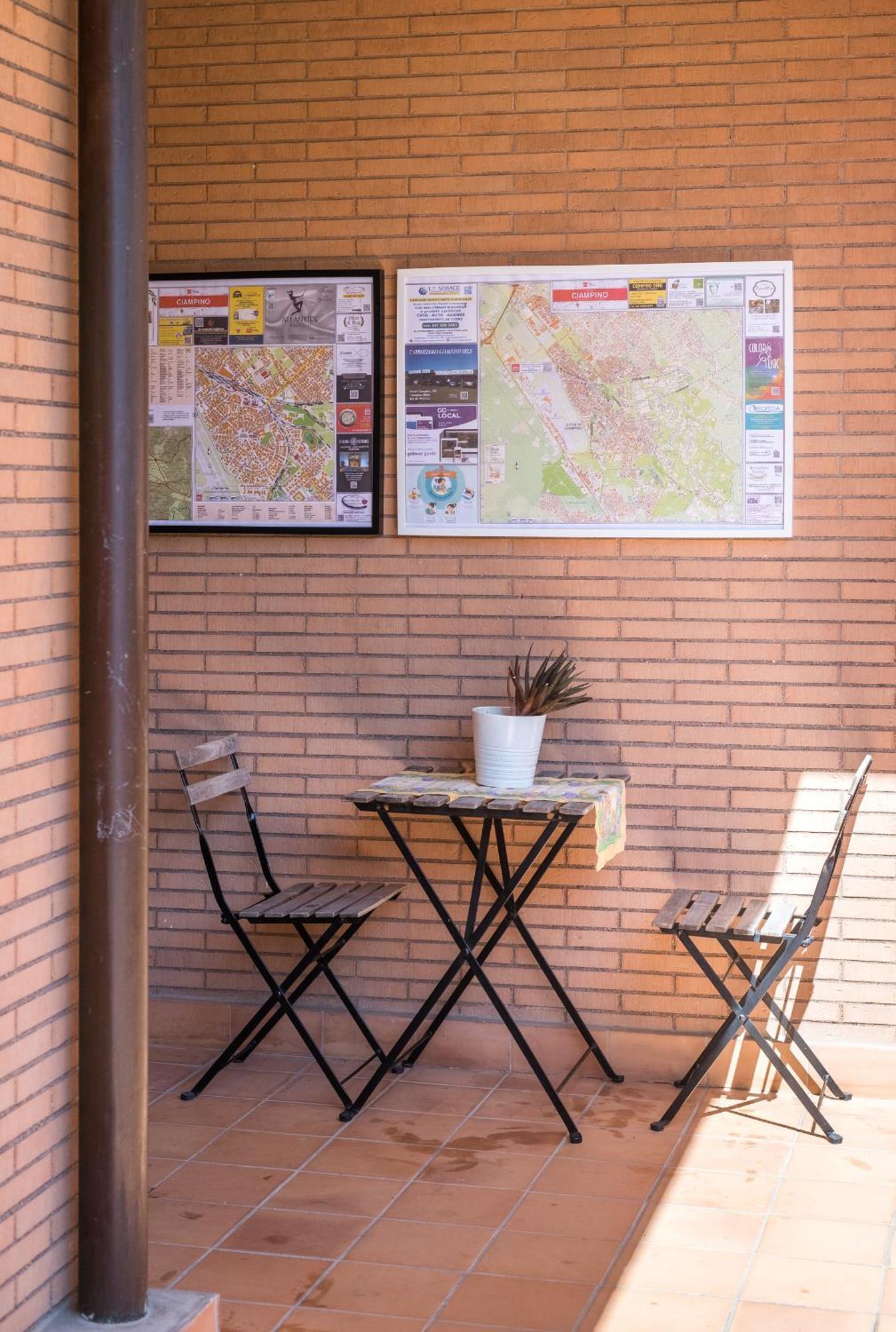 Travelershome Ciampino Suite Zewnętrze zdjęcie