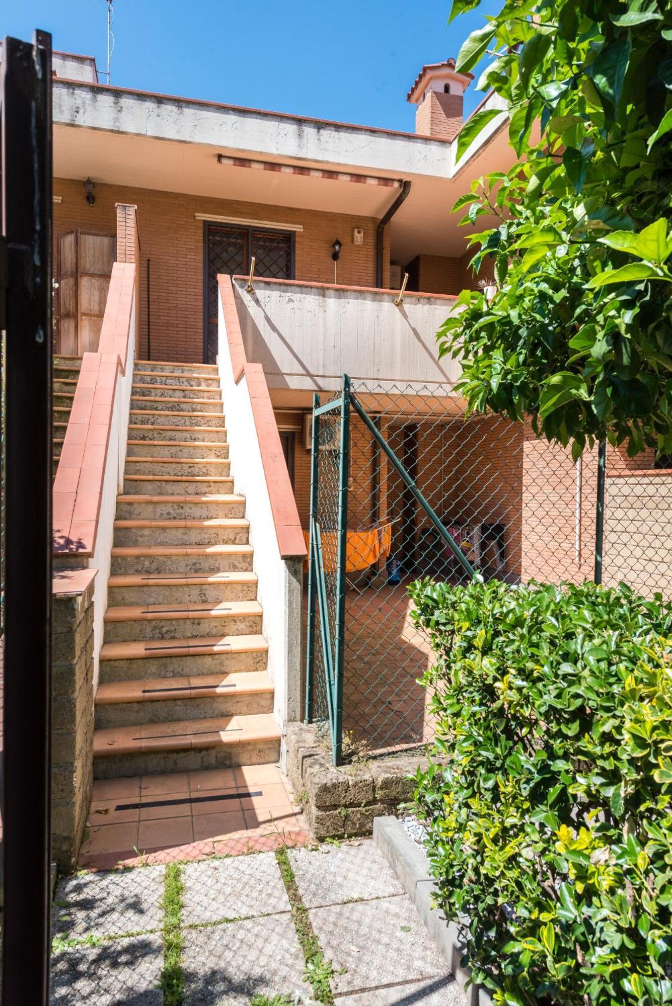 Travelershome Ciampino Suite Zewnętrze zdjęcie